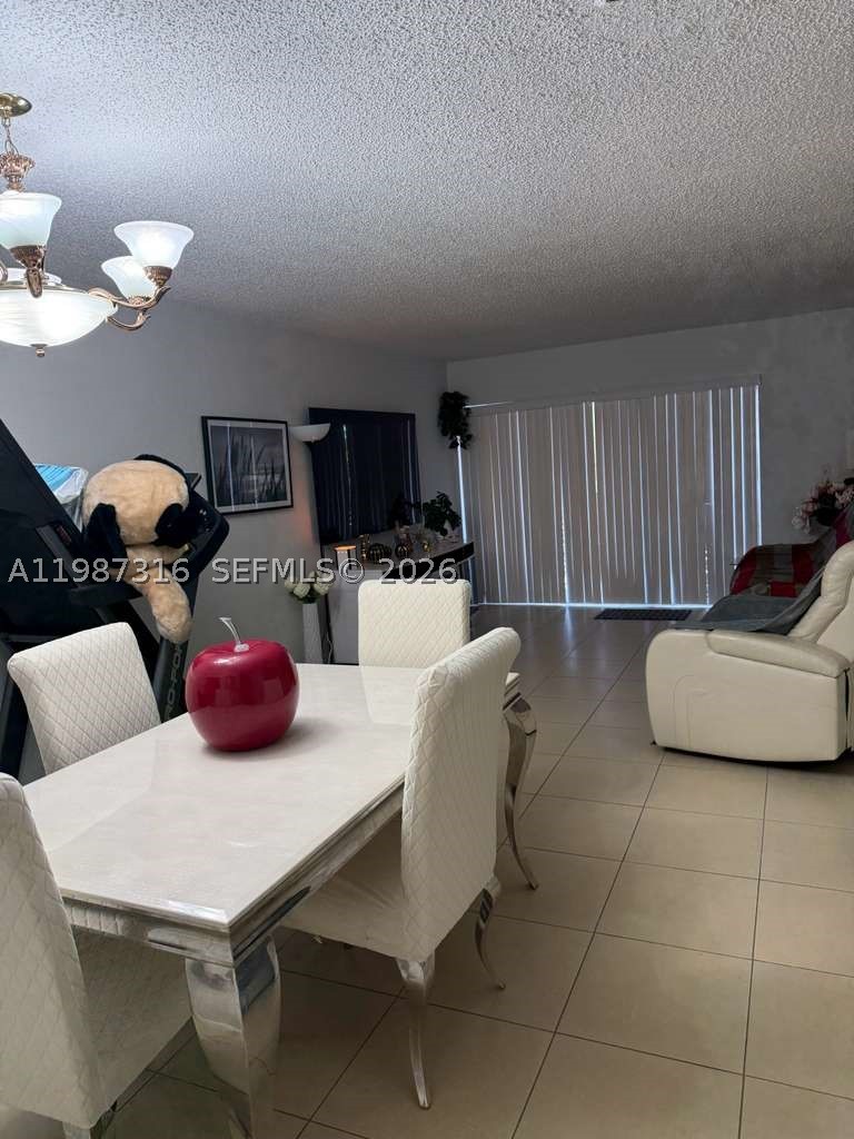 1900 W 68th St A205 Property Photo 1