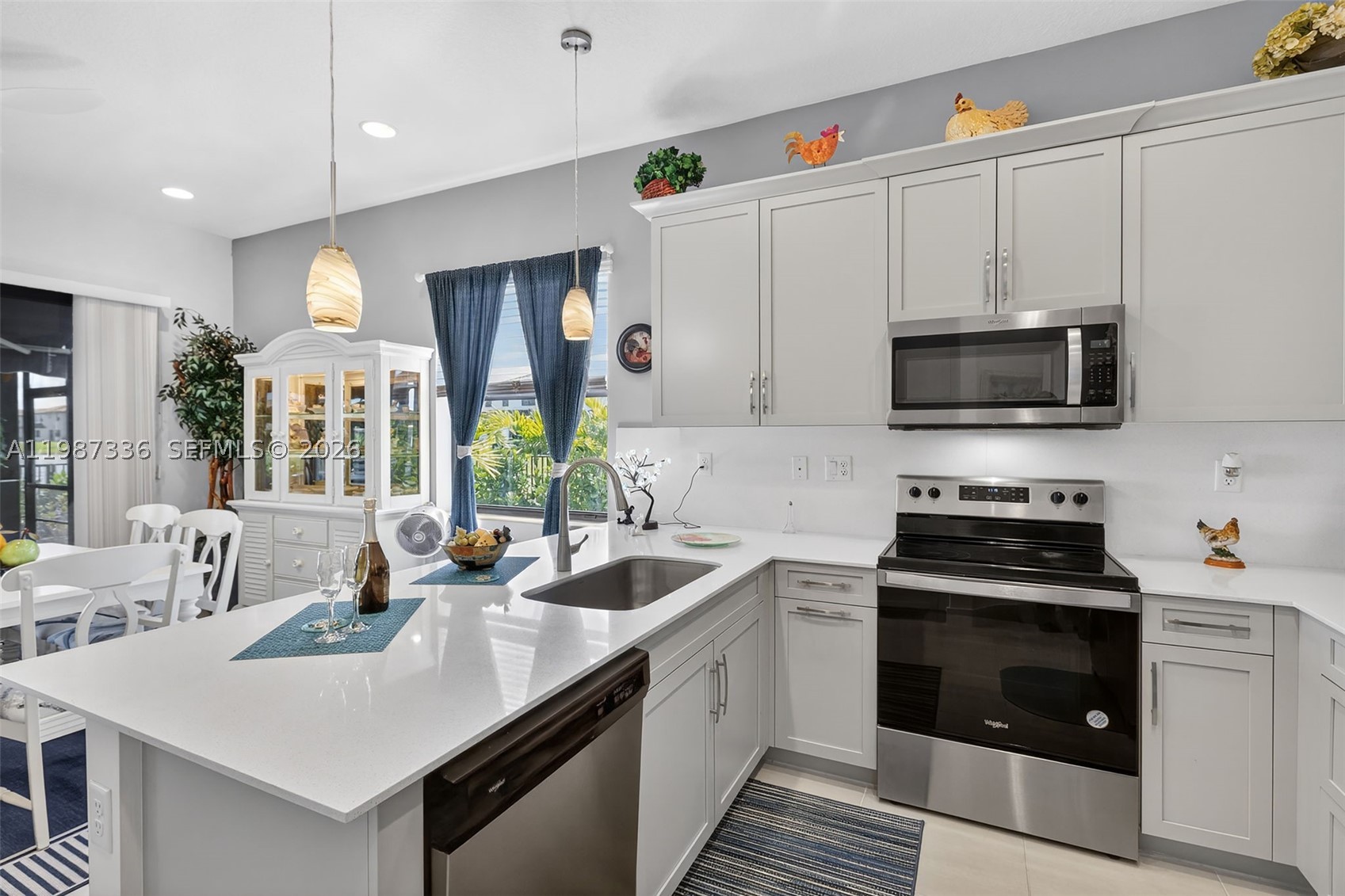5700 Argento Property Photo 9