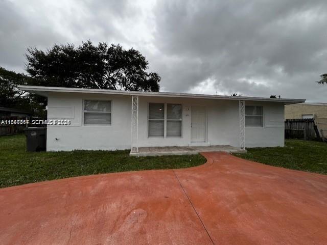 3811 SW 31st Ct Property Photo 1