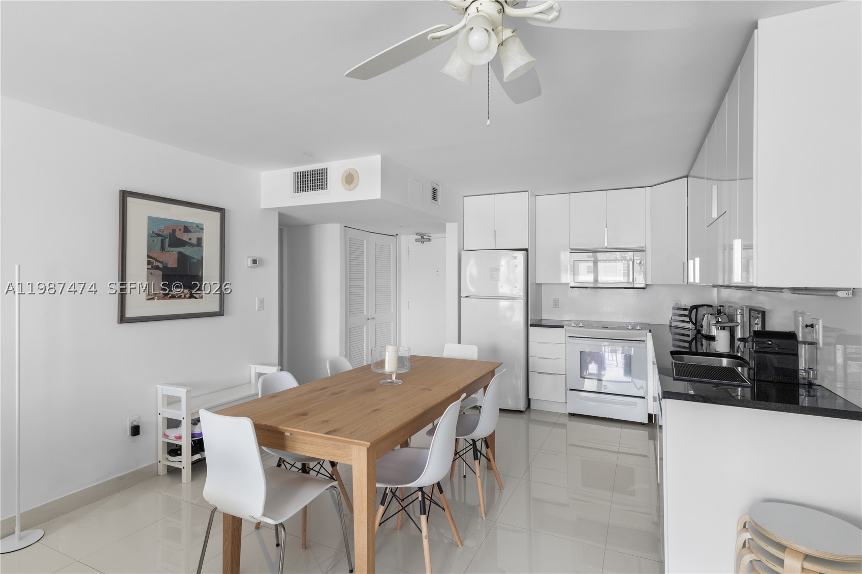 345 Ocean Dr 607 Property Photo 3
