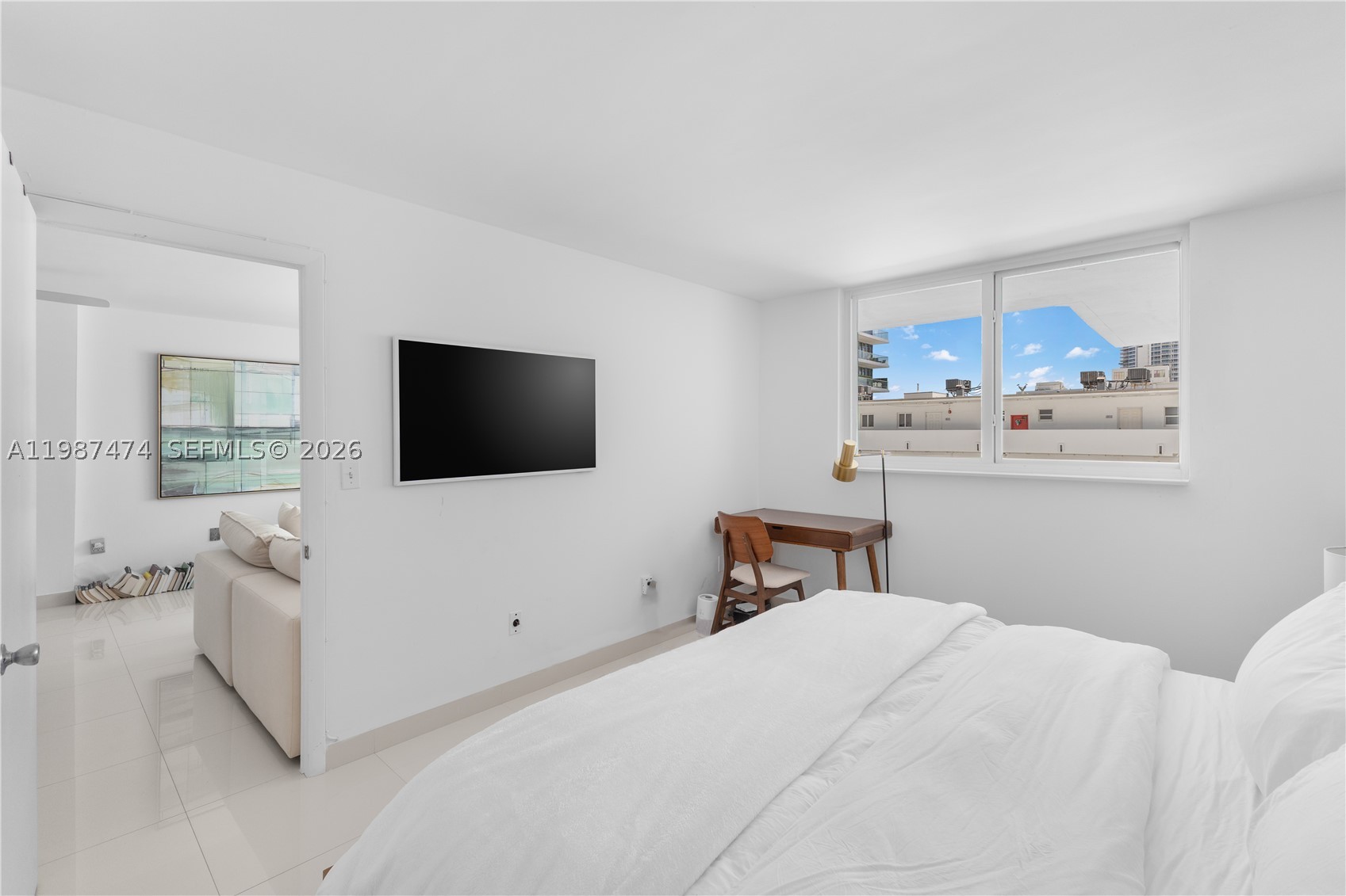 345 Ocean Dr 607 Property Photo 16