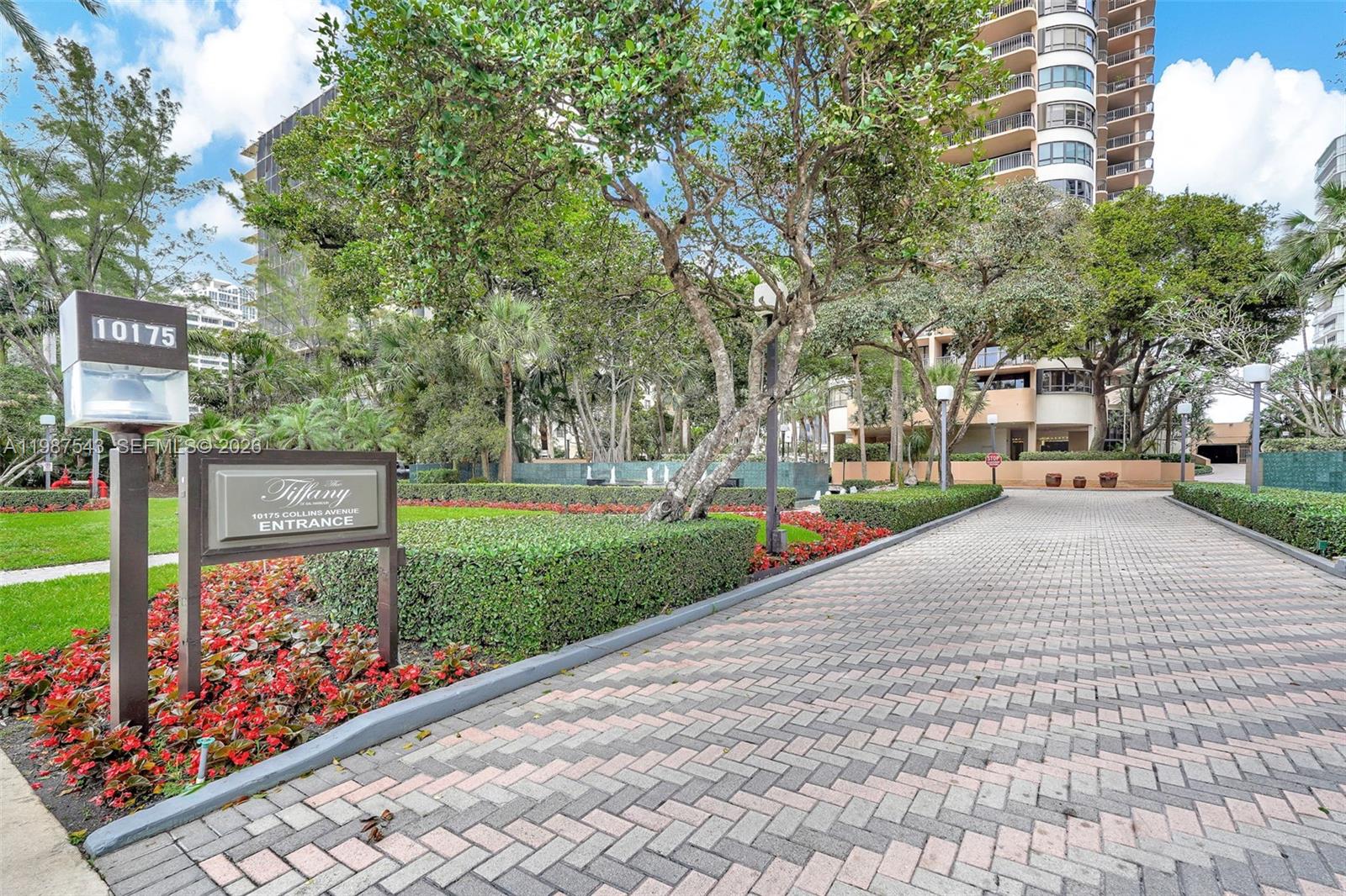 10175 Collins Ave 1207