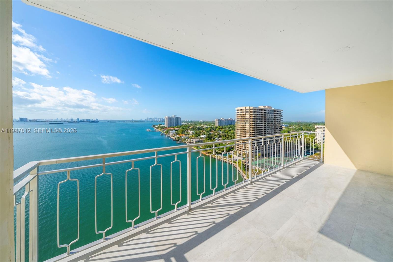 11111 Biscayne Blvd 19d Property Photo 1