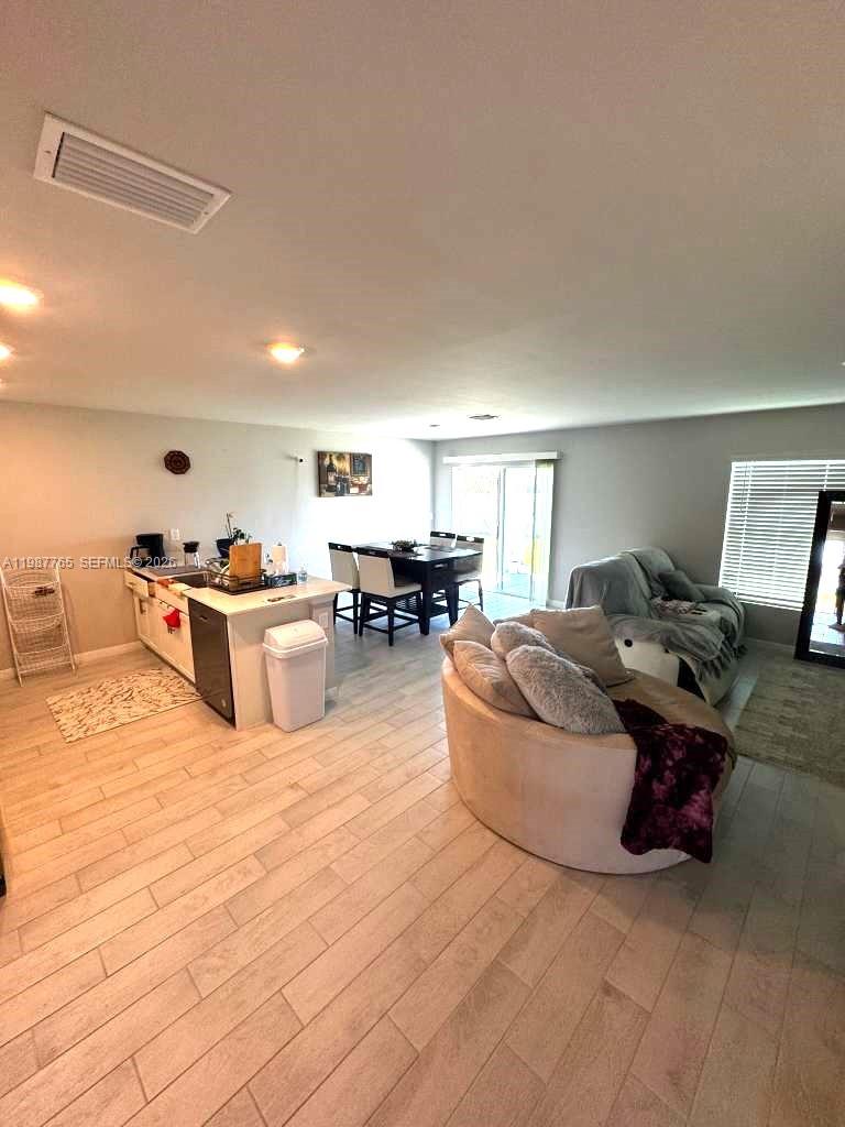 9013 Meadow Cir Property Photo 6