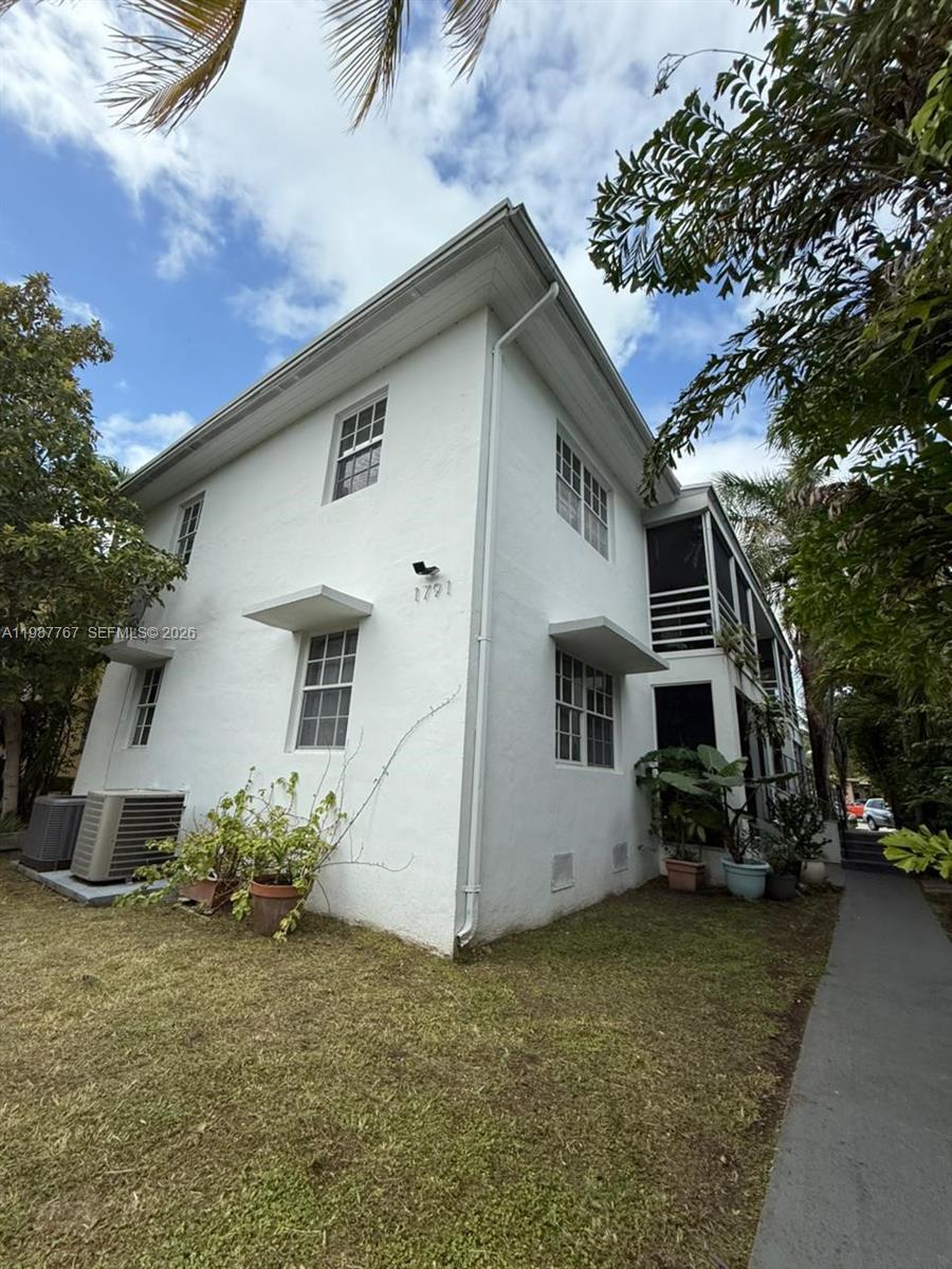 1791 Marseille Dr Property Photo 23