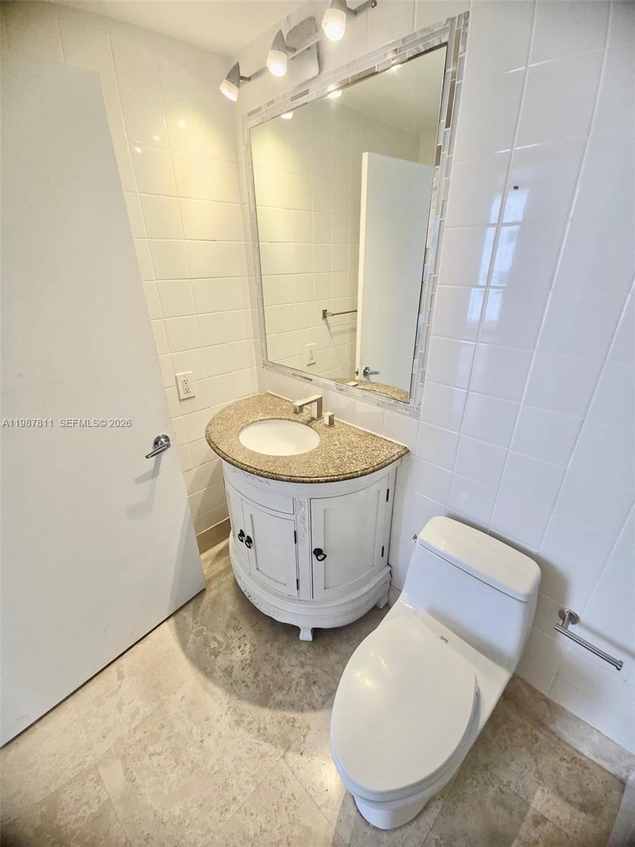 185 Se 14th Ter 2701 Property Photo 10