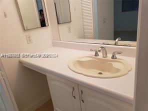 620 Ne 12th Ave 408 Property Photo 4