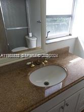 620 Ne 12th Ave 408 Property Photo 8