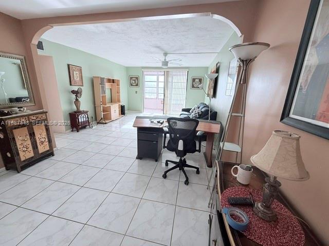 2841 Somerset Dr 305 Property Photo 8