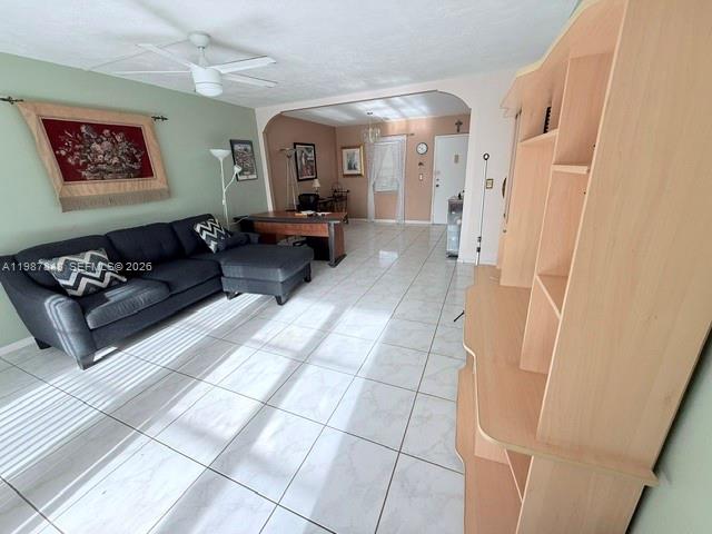 2841 Somerset Dr 305 Property Photo 10