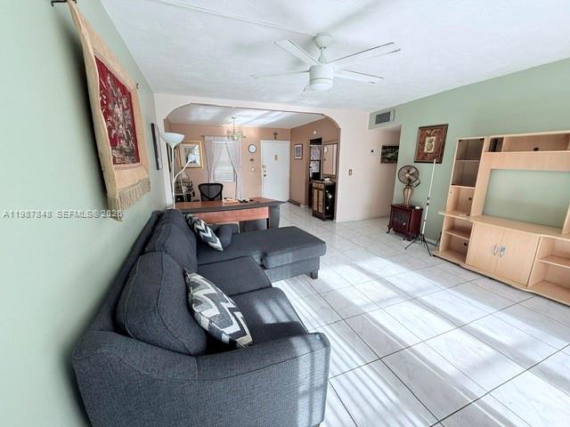 2841 Somerset Dr 305 Property Photo 11
