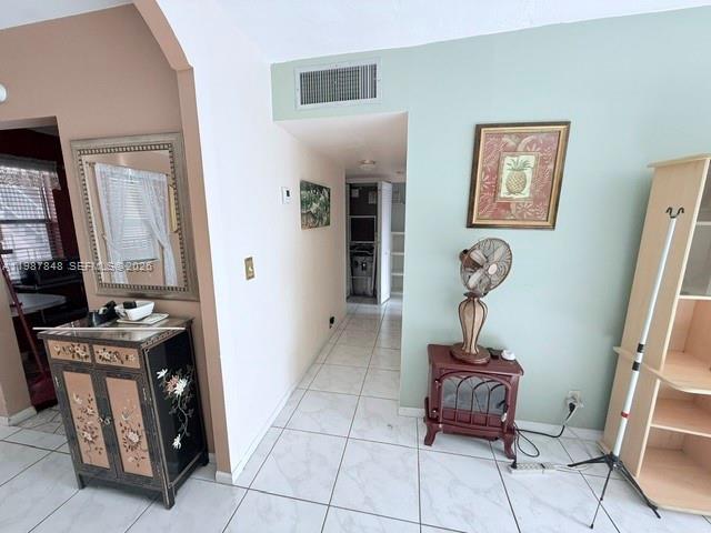 2841 Somerset Dr 305 Property Photo 16