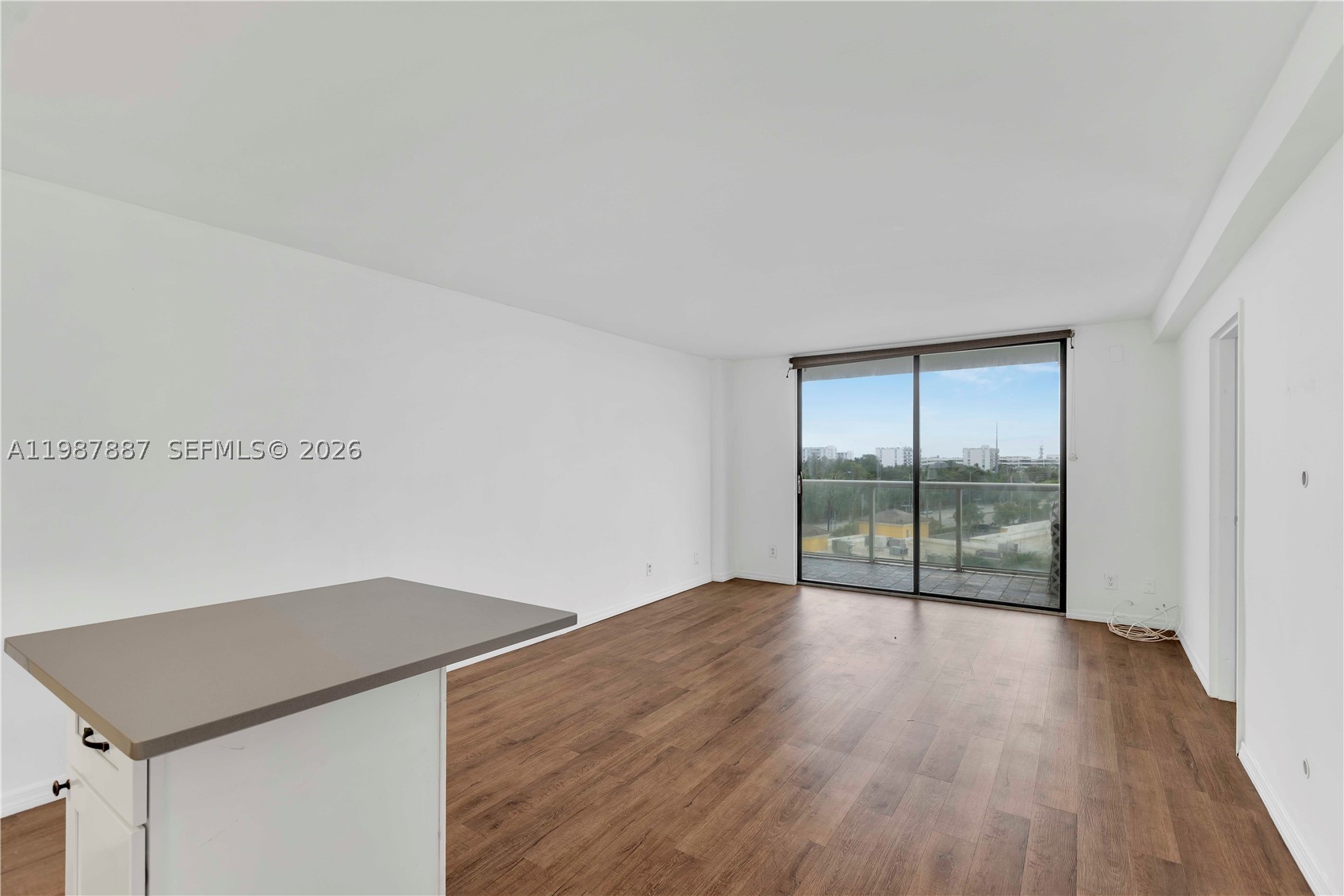 13499 Biscayne Blvd 613 Property Photo 5