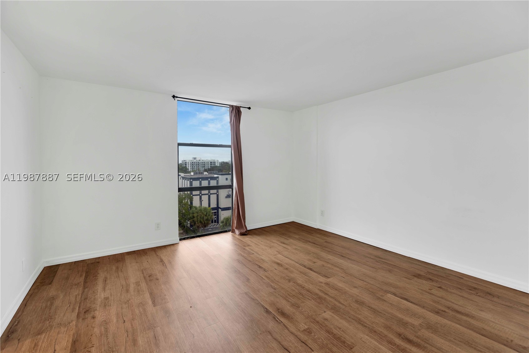 13499 Biscayne Blvd 613 Property Photo 22