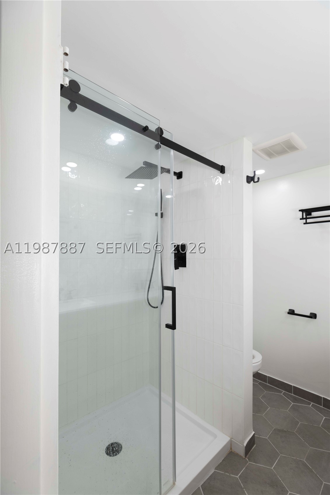 13499 Biscayne Blvd 613 Property Photo 26