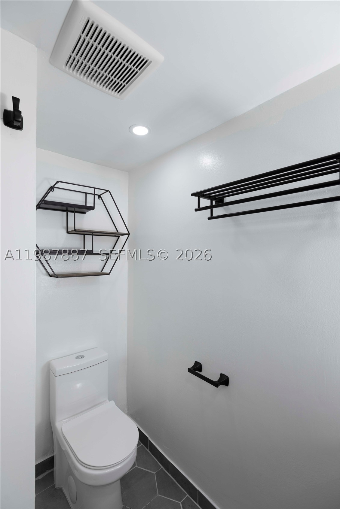 13499 Biscayne Blvd 613 Property Photo 28