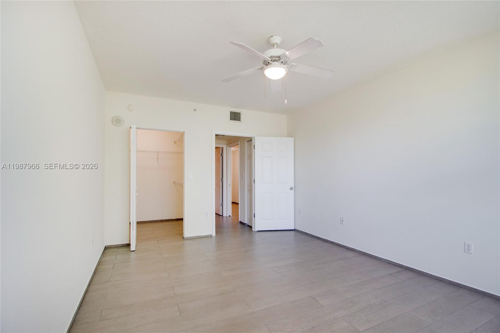 2000 N Bayshore Dr 506 Property Photo 14