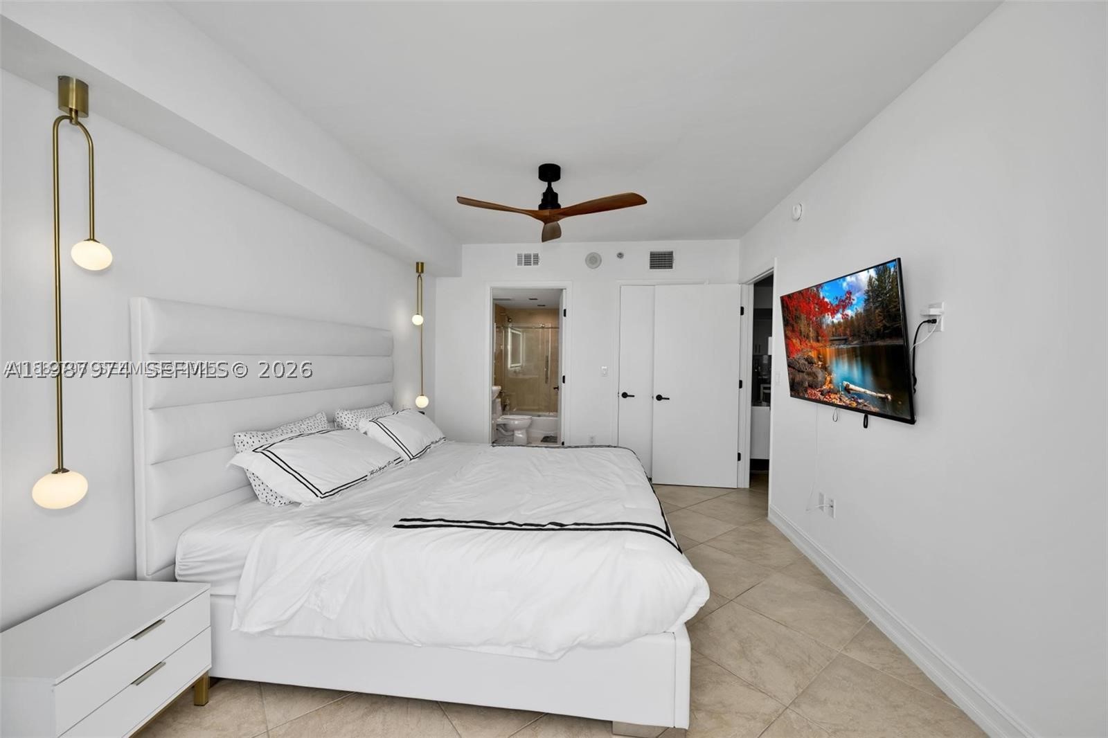 1830 S Ocean Dr 4704 Property Photo 24
