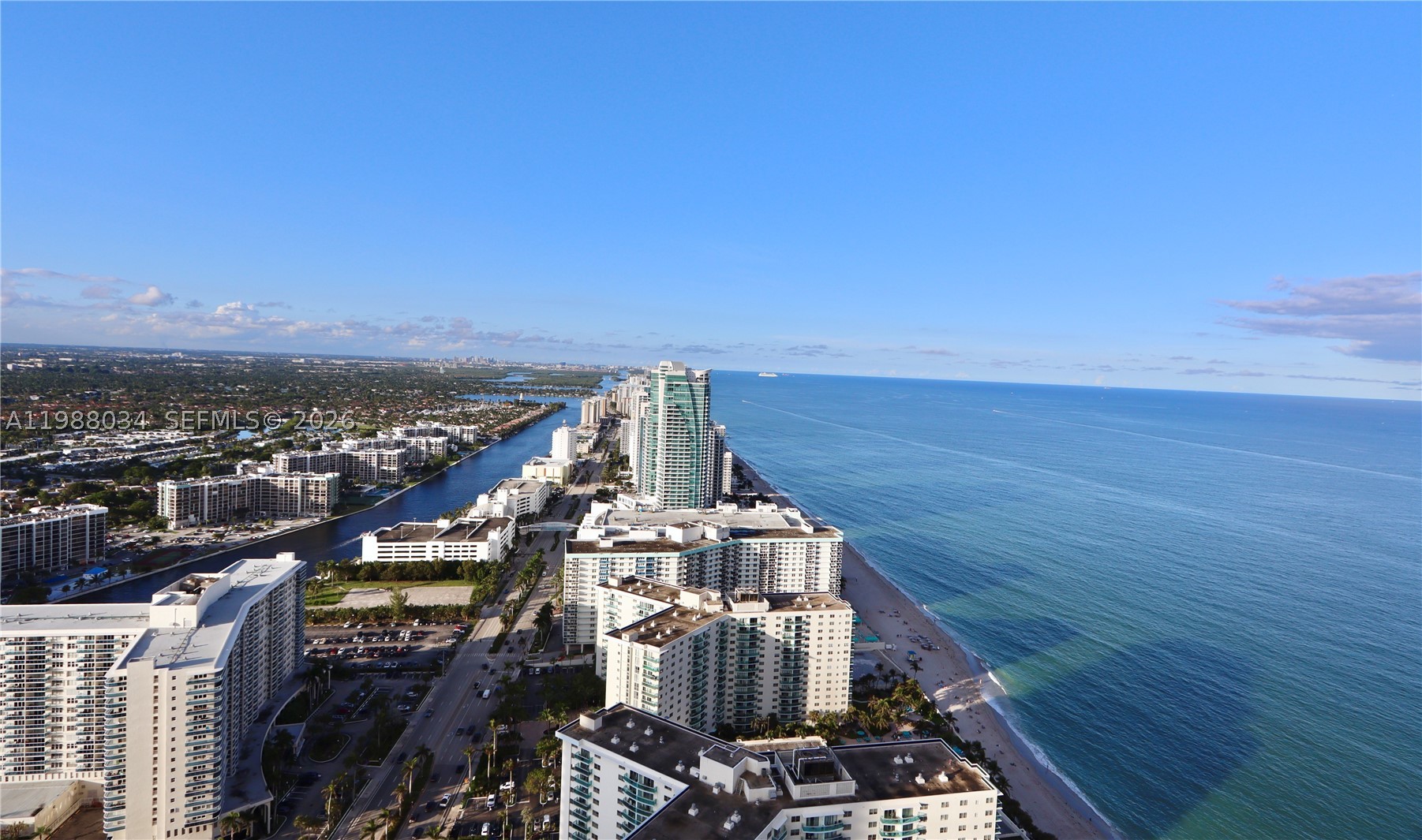 4111 S Ocean Dr Uph8 Property Photo 3