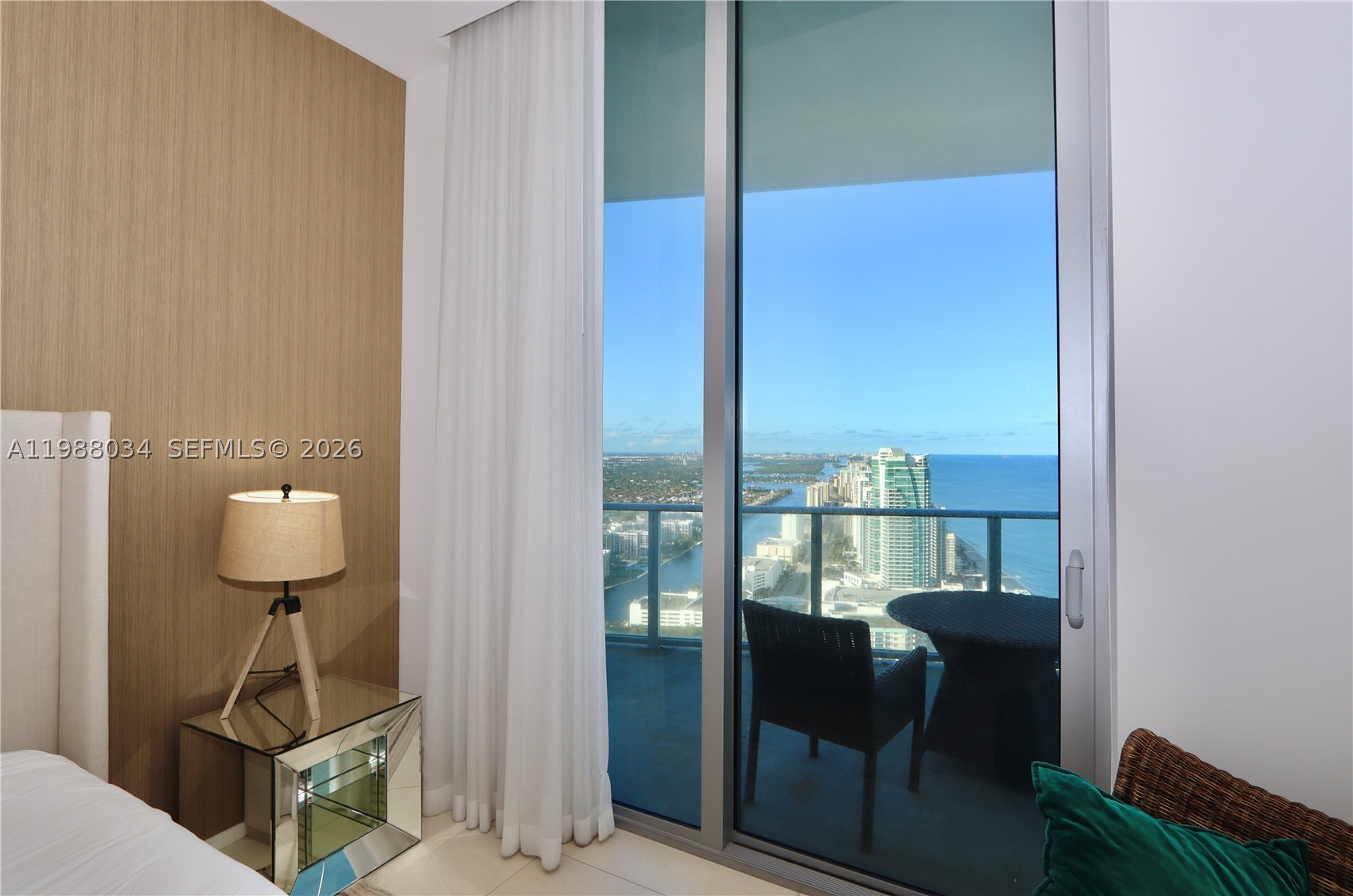 4111 S Ocean Dr Uph8 Property Photo 20