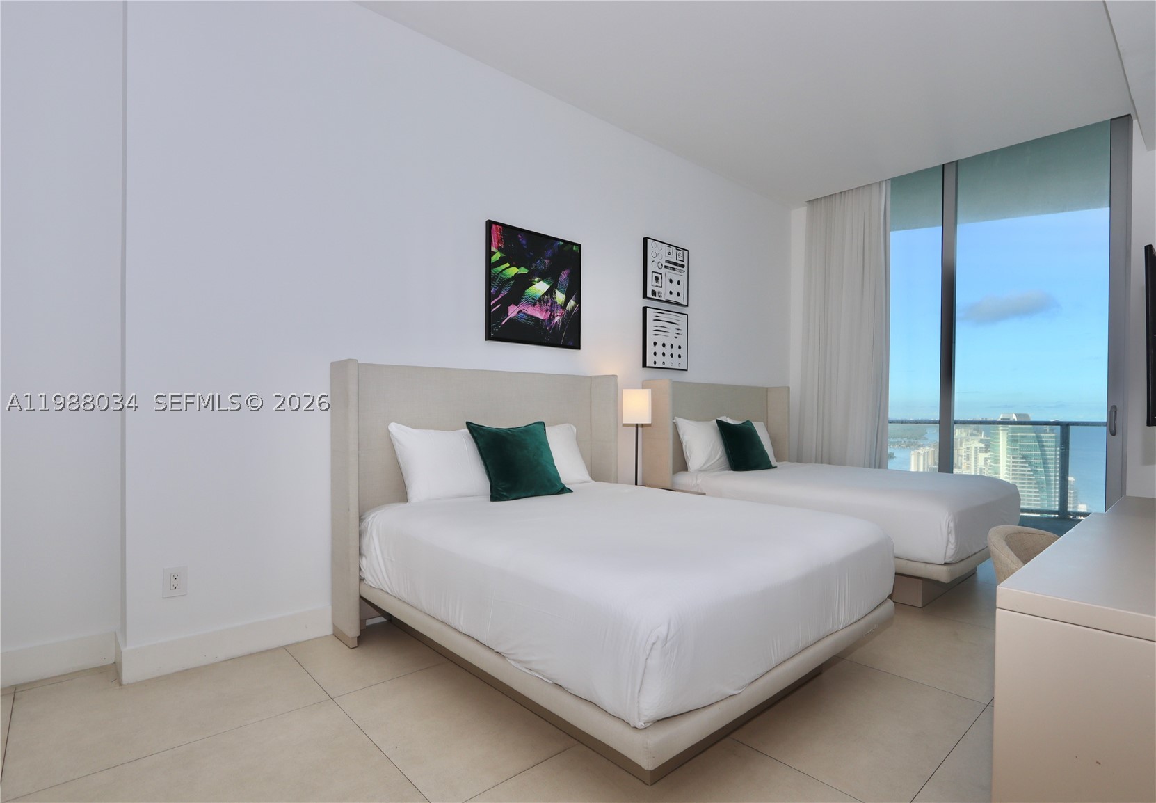 4111 S Ocean Dr Uph8 Property Photo 27
