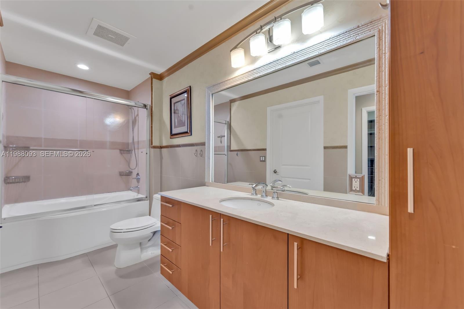 1945 S Ocean Dr 604 Property Photo 11