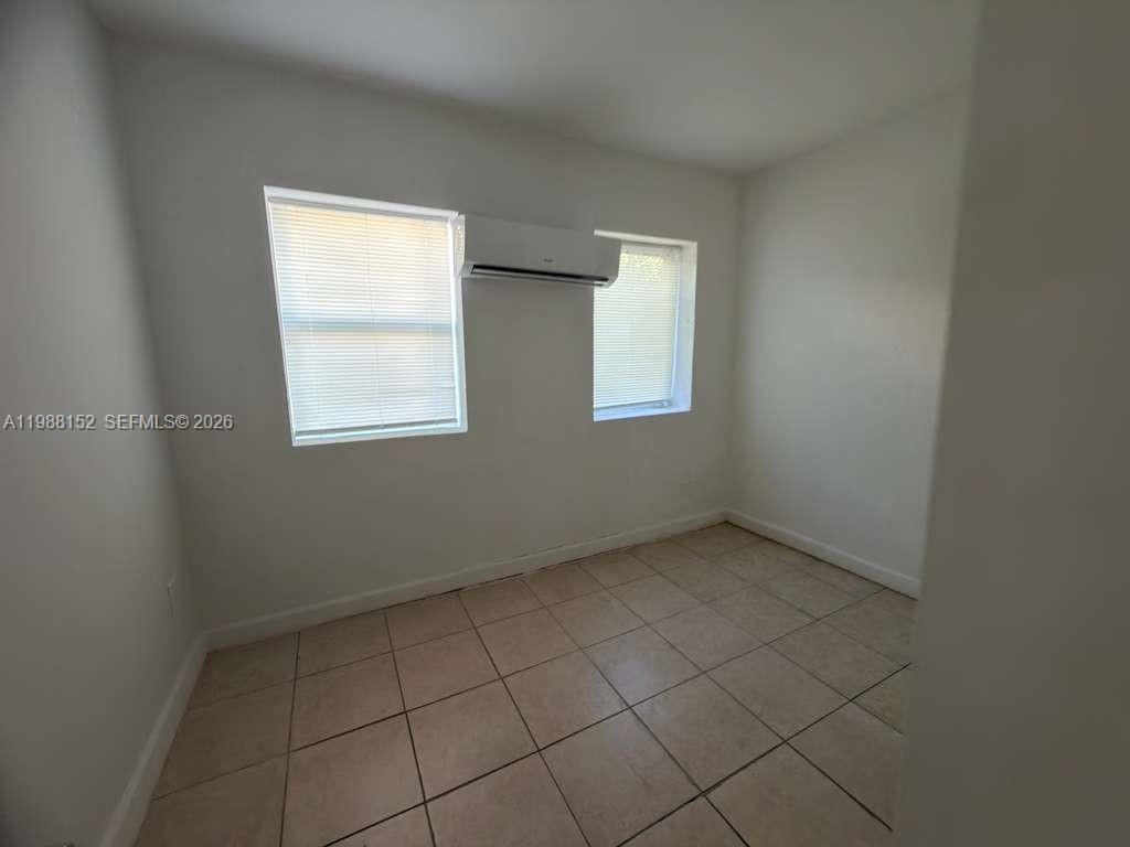 1021 Nw 3rd St 305 Property Photo 10