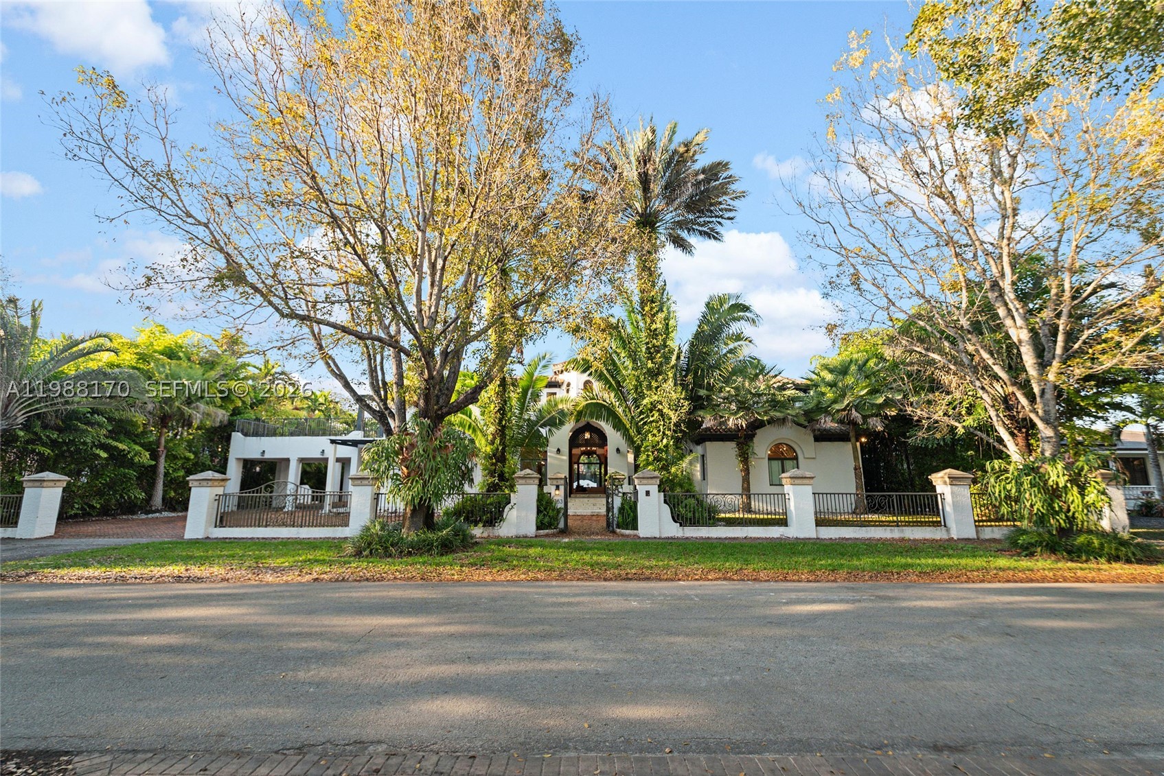 1253 Sorolla Ave Property Photo 3