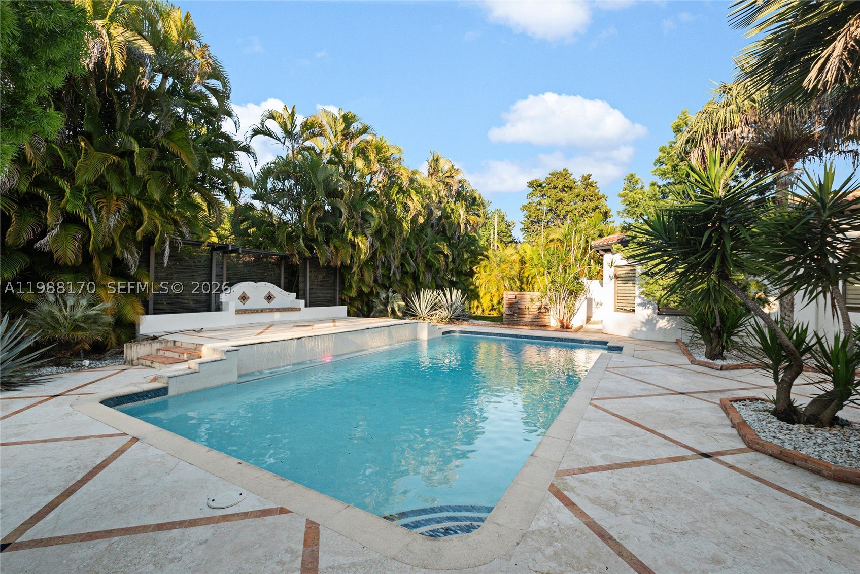 1253 Sorolla Ave Property Photo 9