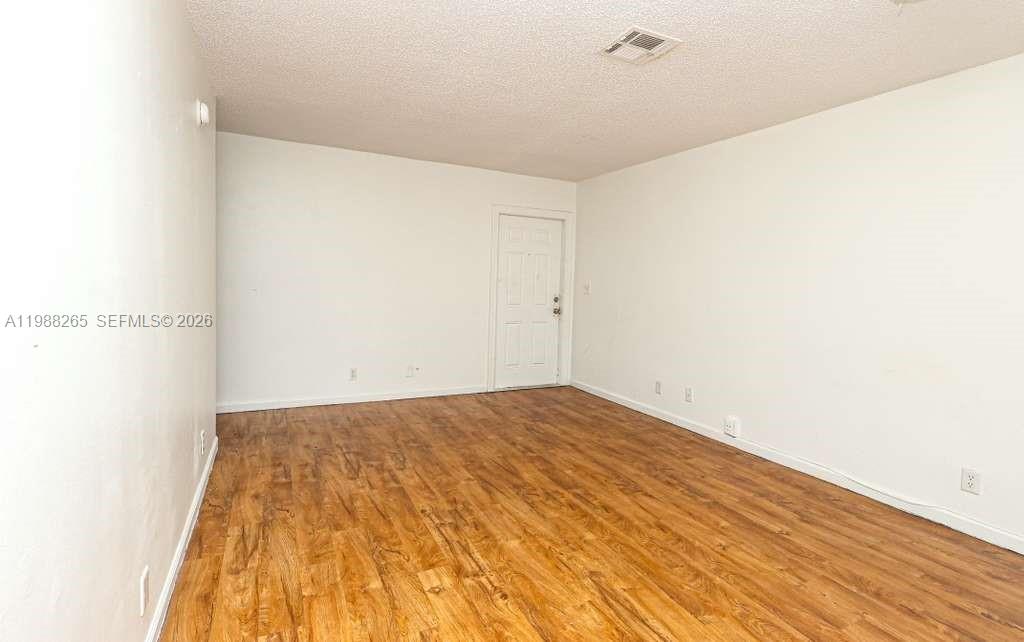 4103 Riverside Dr Property Photo 13