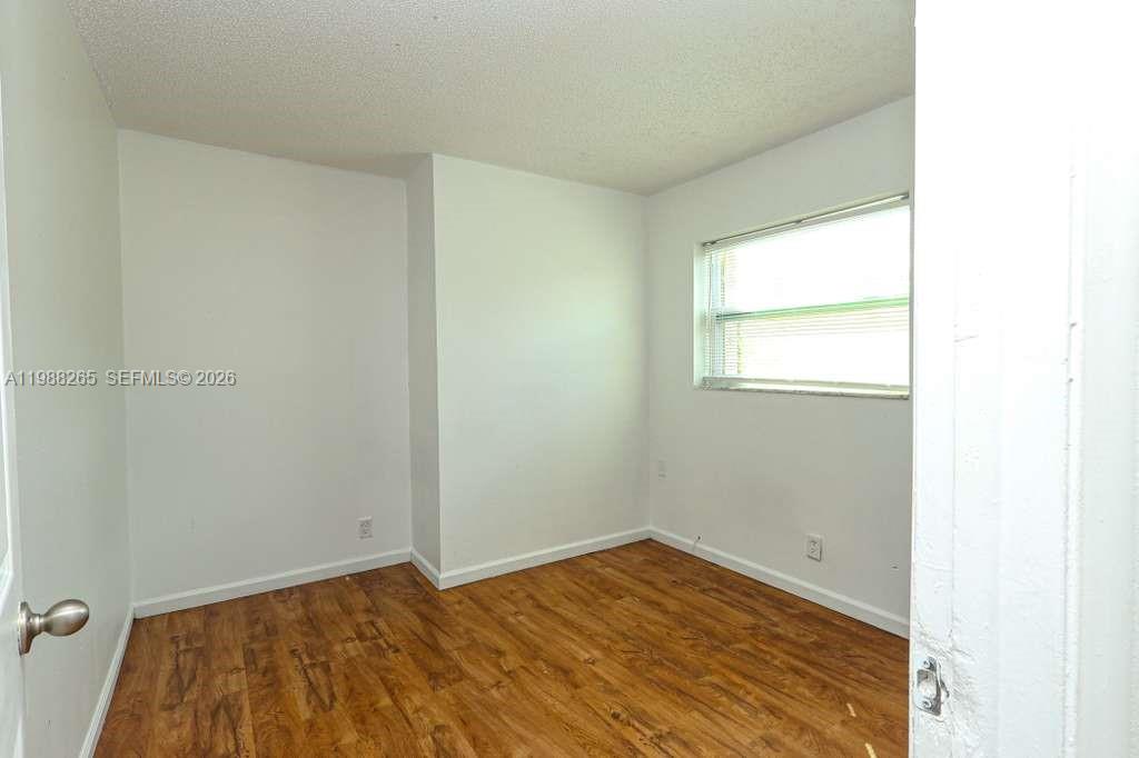 4103 Riverside Dr Property Photo 17