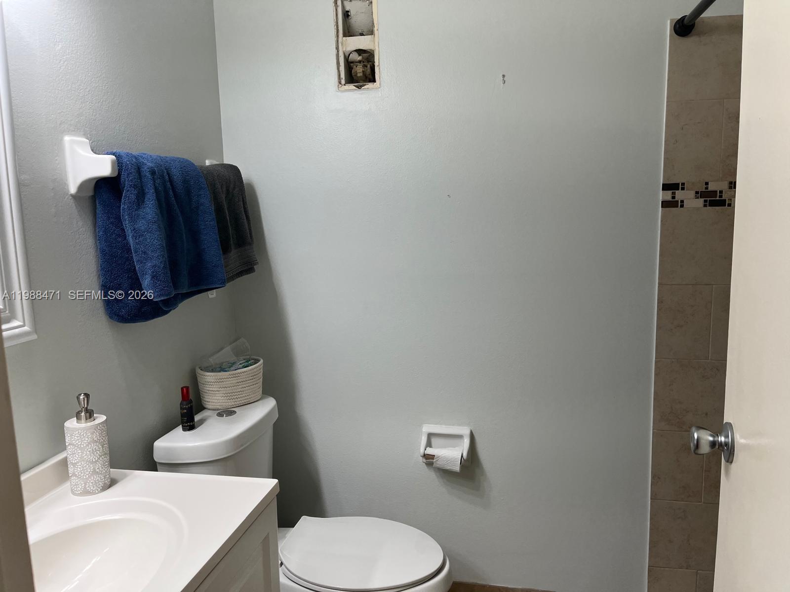 301 N Pine Island Rd 156 Property Photo 9