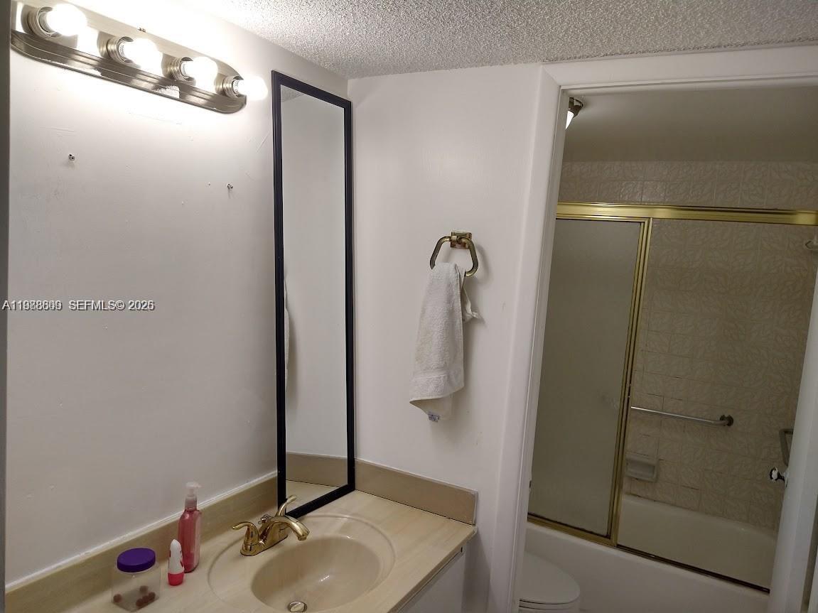6039 Collins Ave 1710 Property Photo 12