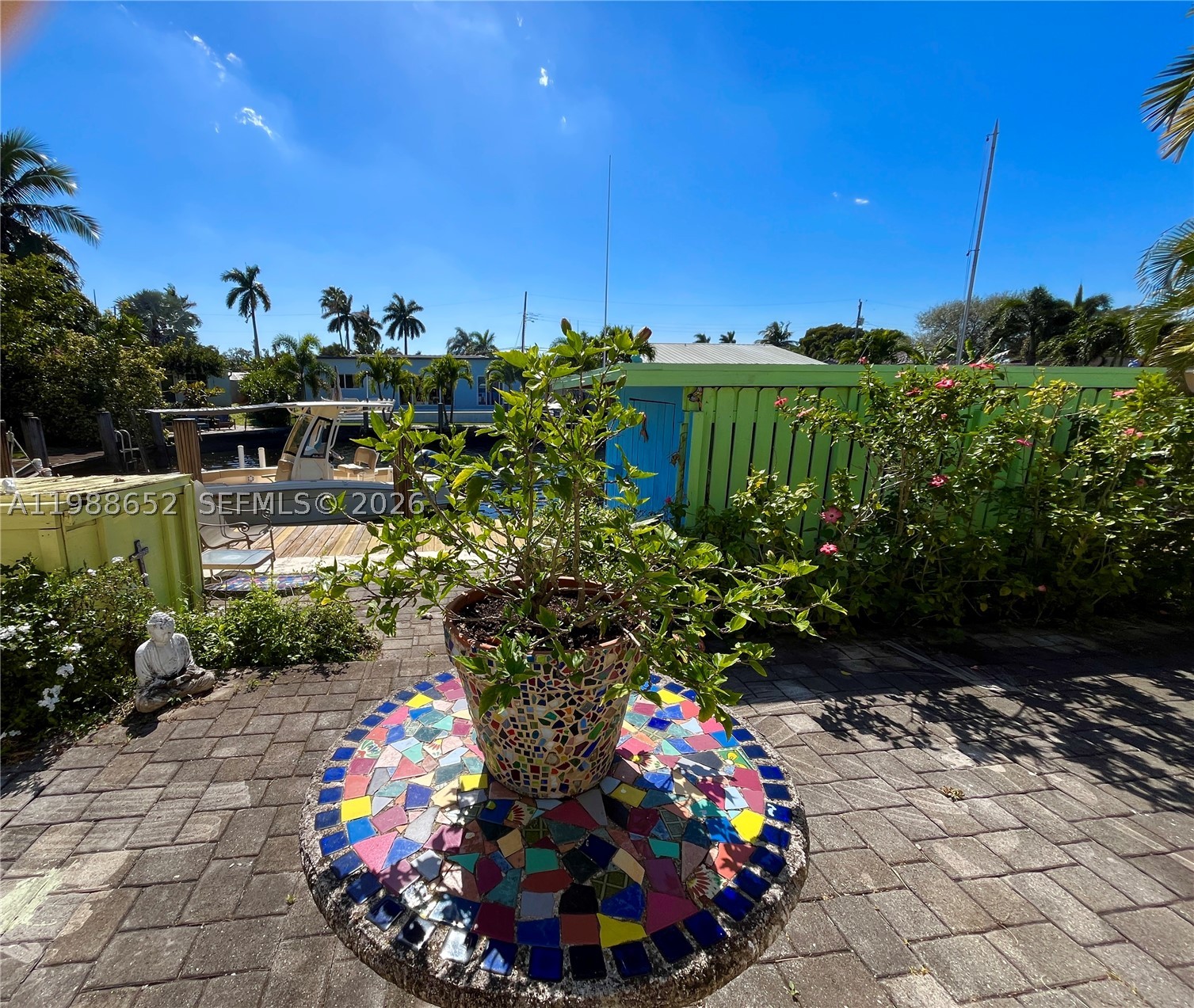 1004 Mandarin Isle Property Photo 3