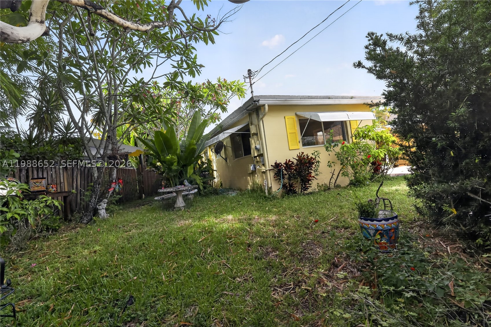 1004 Mandarin Isle Property Photo 28