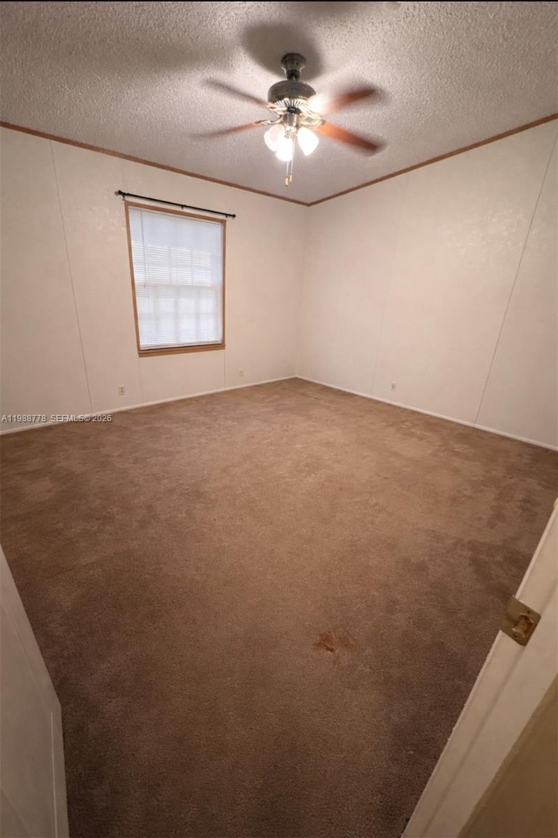 220 Ne 12th Ave #165 Property Photo 3