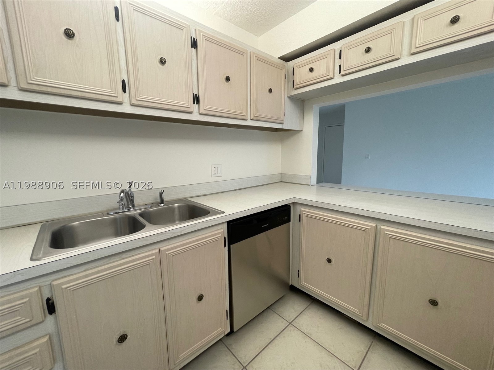 9441 Live Oak Pl 209 Property Photo 12