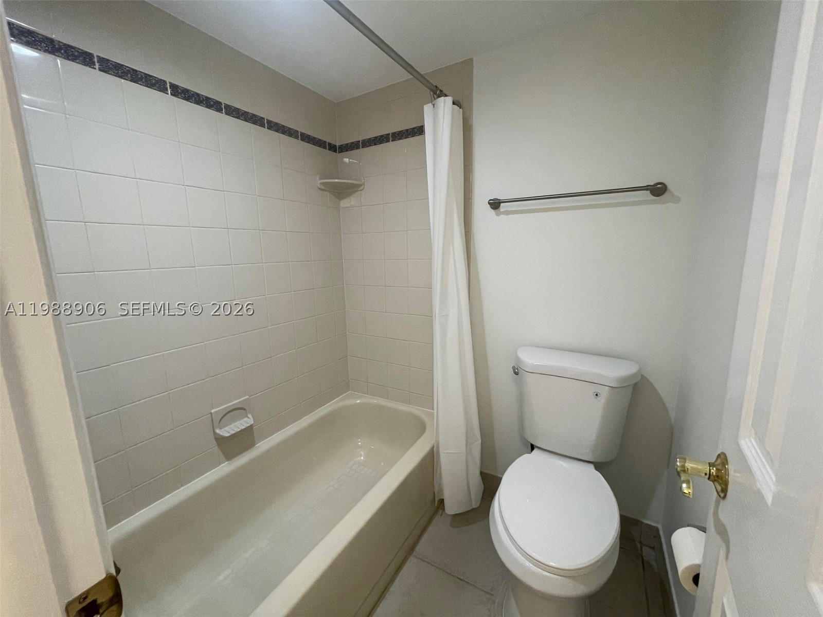 9441 Live Oak Pl 209 Property Photo 23