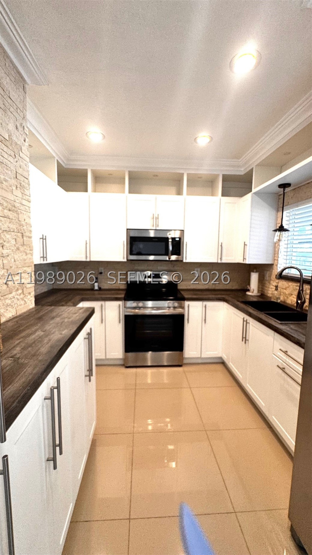 365 Ne 32nd Ter 365 Property Photo 9