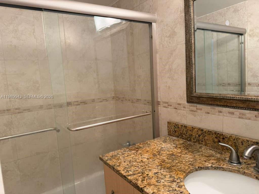 2750 Ne 183rd St 1201 Property Photo 9