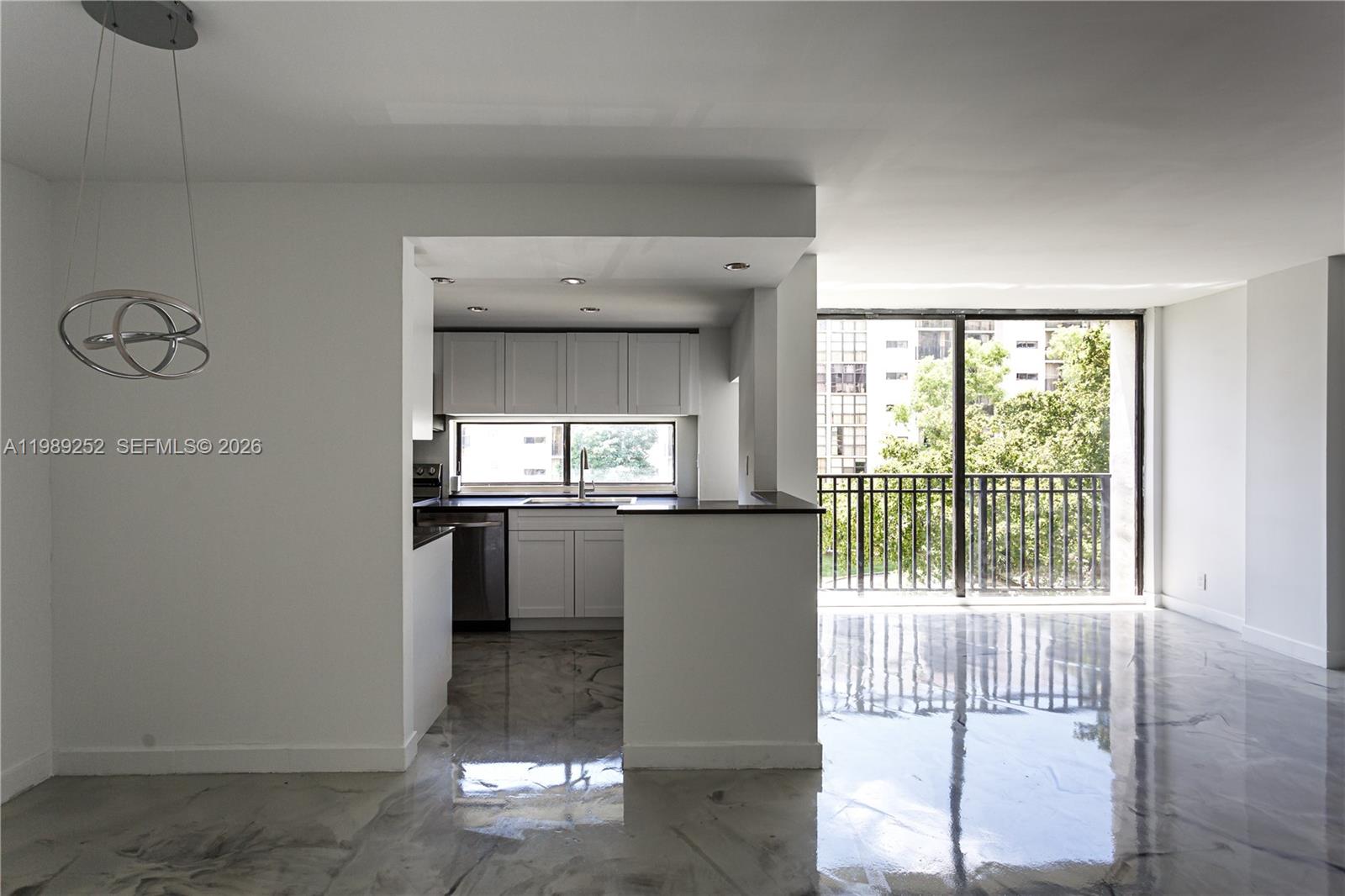 17021 N North Bay Rd 428 Property Photo 14