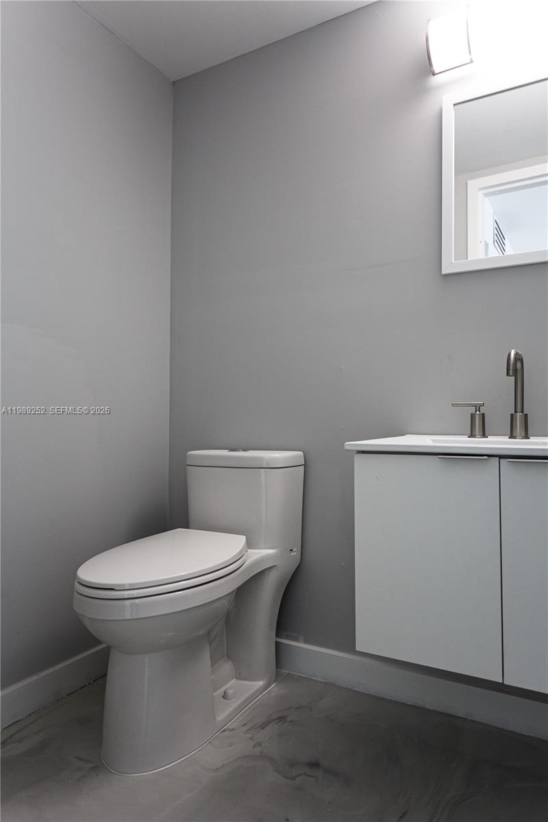 17021 N North Bay Rd 428 Property Photo 26
