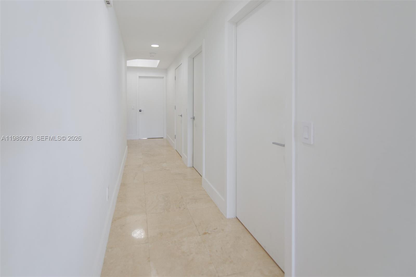 21050 Point Pl 702 Property Photo 18