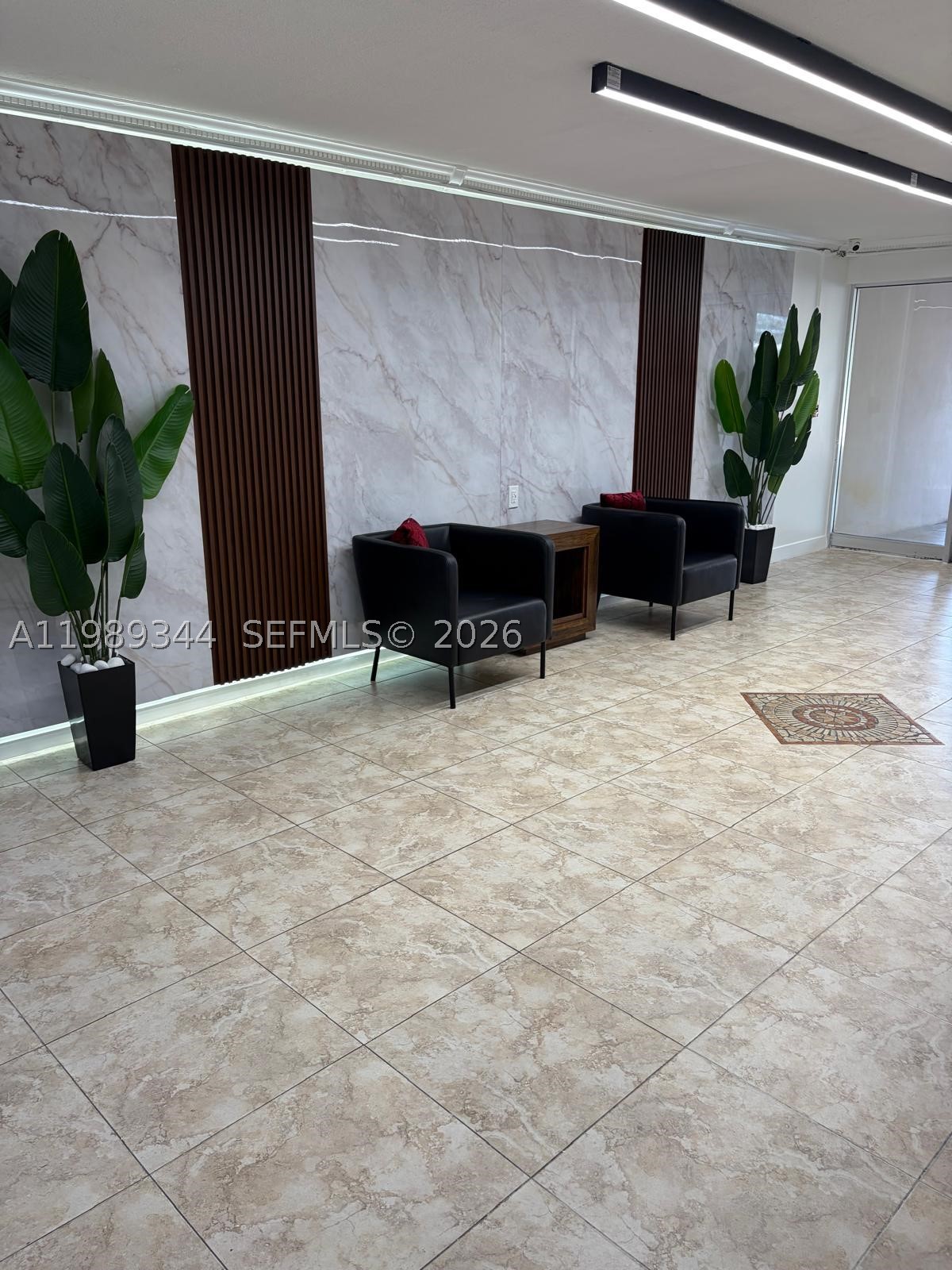 16410 Miami Dr 504 Property Photo 3