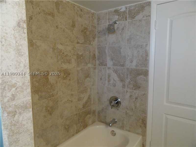 16410 Miami Dr 504 Property Photo 19