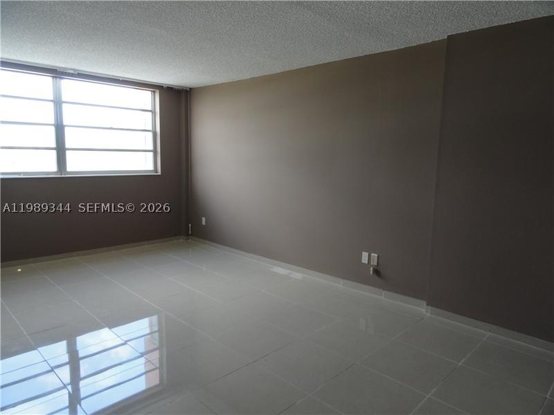 16410 Miami Dr 504 Property Photo 20