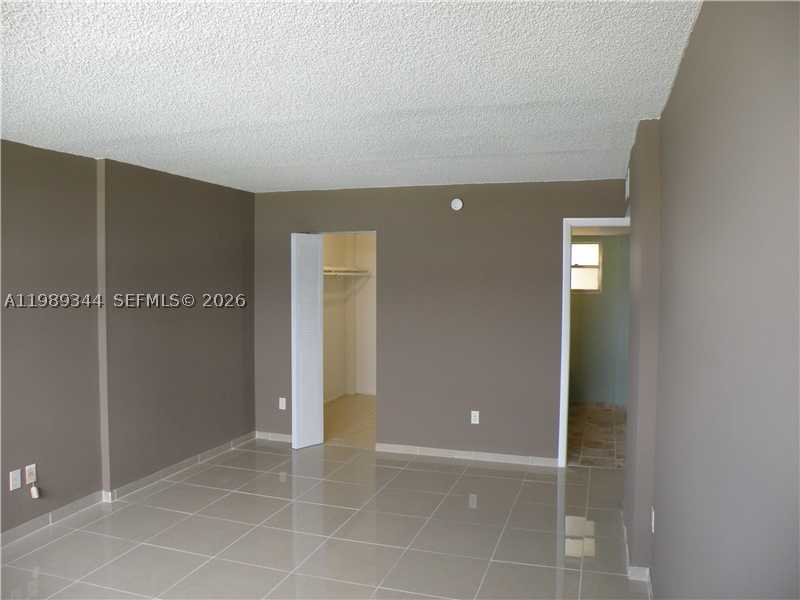 16410 Miami Dr 504 Property Photo 25