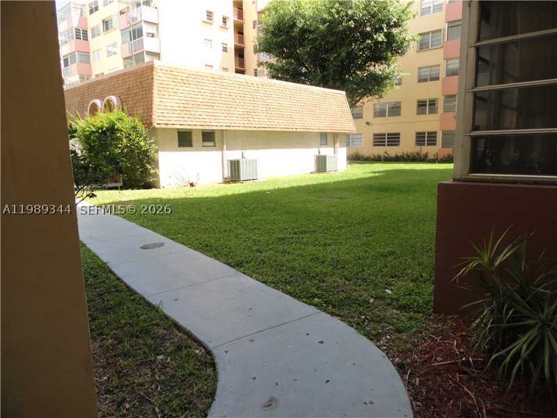 16410 Miami Dr 504 Property Photo 26