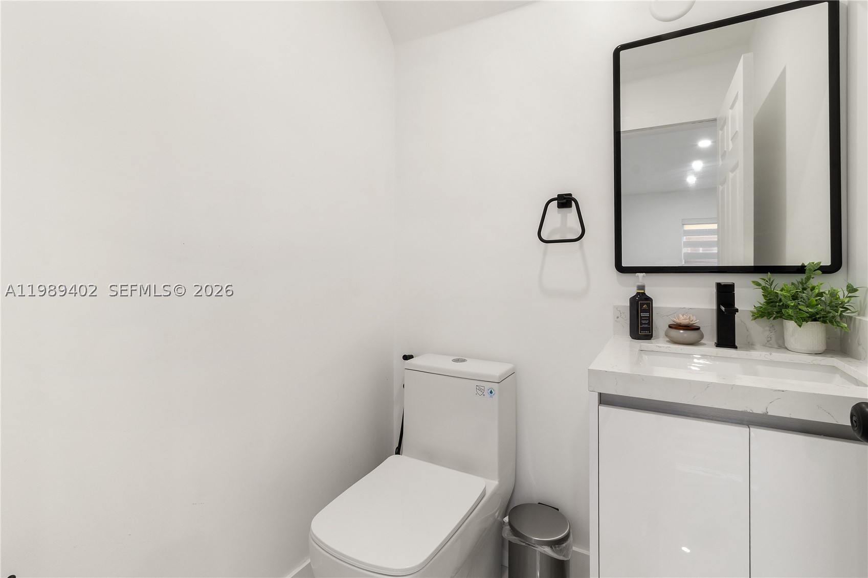 14052 Sw 167th Ter Property Photo 6
