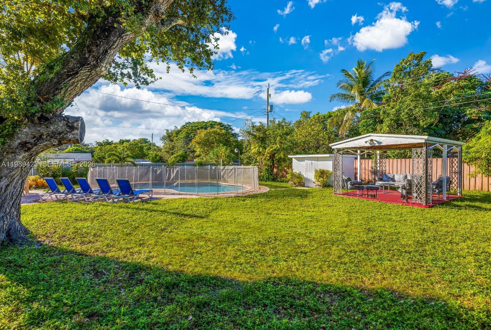 38 Miami Gardens Rd Property Photo 27